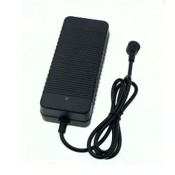 Kompatibilis mágneses töltő a Xiaomi mi4 Pro - Mi scooter 4 Pro-hoz Xiaomi - 1 
Cseretöltő Mi4 Pro-hoz
Töltő mágneses csatlakozó