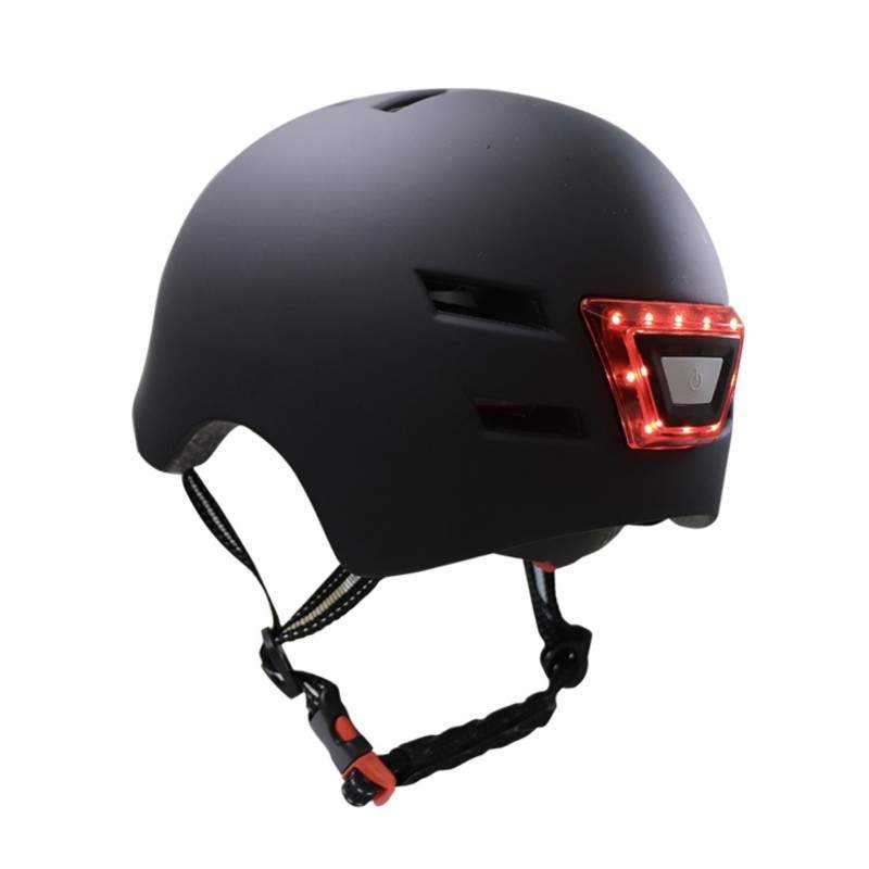 Helm mit Front- und Rücklicht - Akku.  - 2 


 