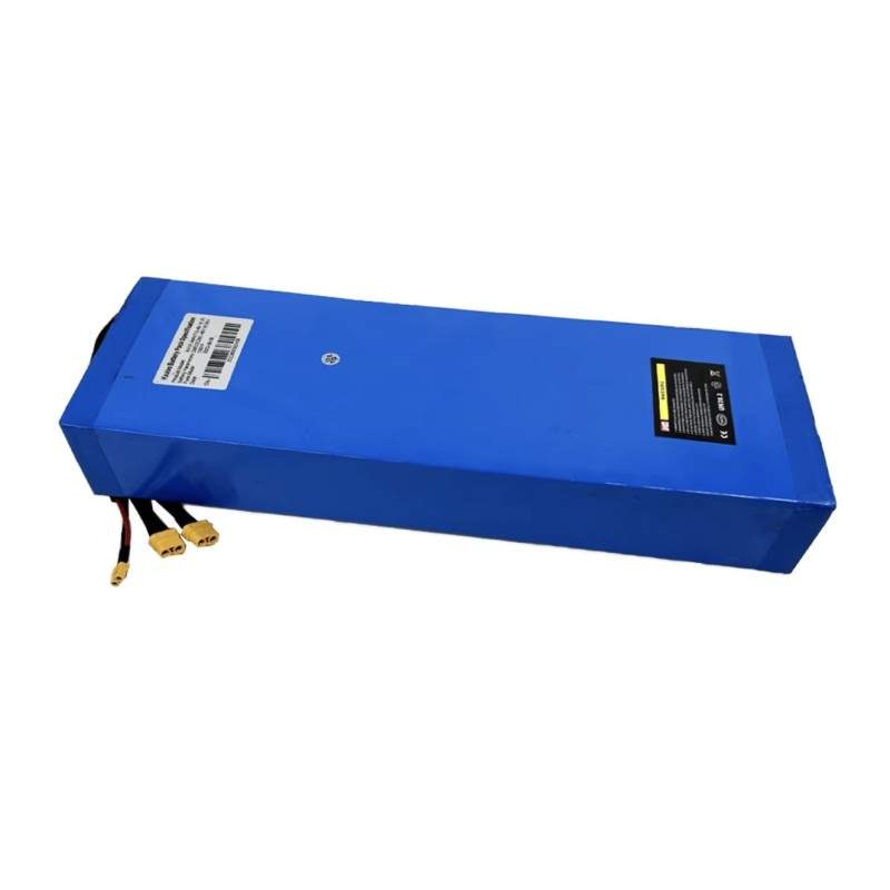 Kaabo Mantis 8 48v 18200mah akku, joka on suunniteltu kaksoismoottorille ja yhteensopiva yhden moottorin kanssa Kaabo - 1  