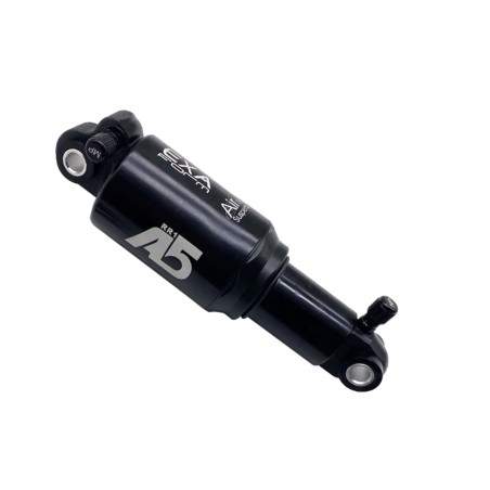 Støtdempere og fjærer for Sharkset fjæring foran og bak. Sharkset - 18 Støtdempere og fjærer for Sharkset fjæring foran og bak.
