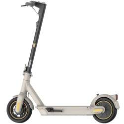 Ninebot KickScooter MAX G30LE II diseñado por Segway - 40km de autonomía Segway - Ninebot - 6 - Chasis más robusto, más ancho. -