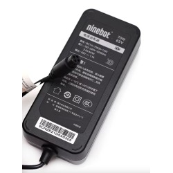 Carregador Original para Ninebot Mini S / Mini S Pro 63V 1.1A 70W Segway - Ninebot - 3 Compatibilidade: para Ninebot Mini S e Mi